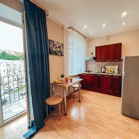 Apartment On Baseina Street Kiev Bagian luar foto